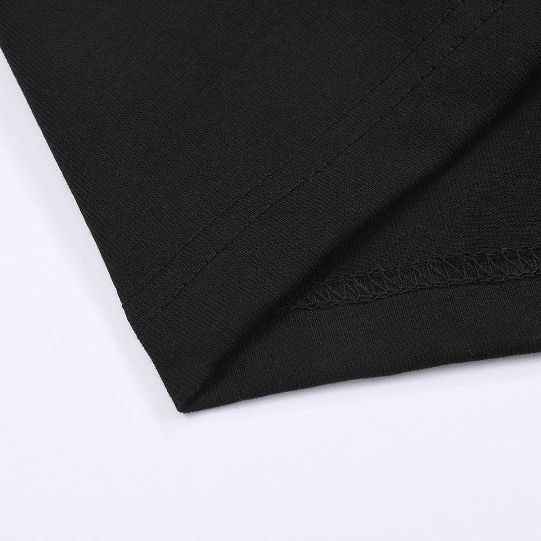 Louis Vuitton T-Shirt Style 465 detail view 3