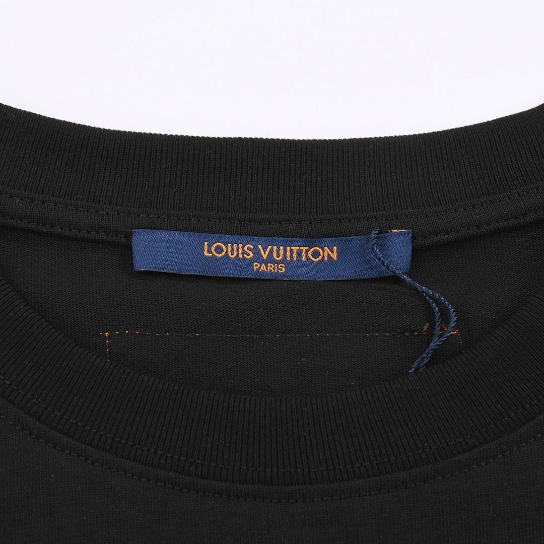 Louis Vuitton T-Shirt Style 465 detail view 6