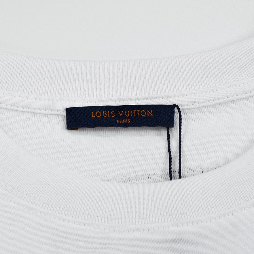Louis Vuitton T-Shirt Style 468 detail view 2