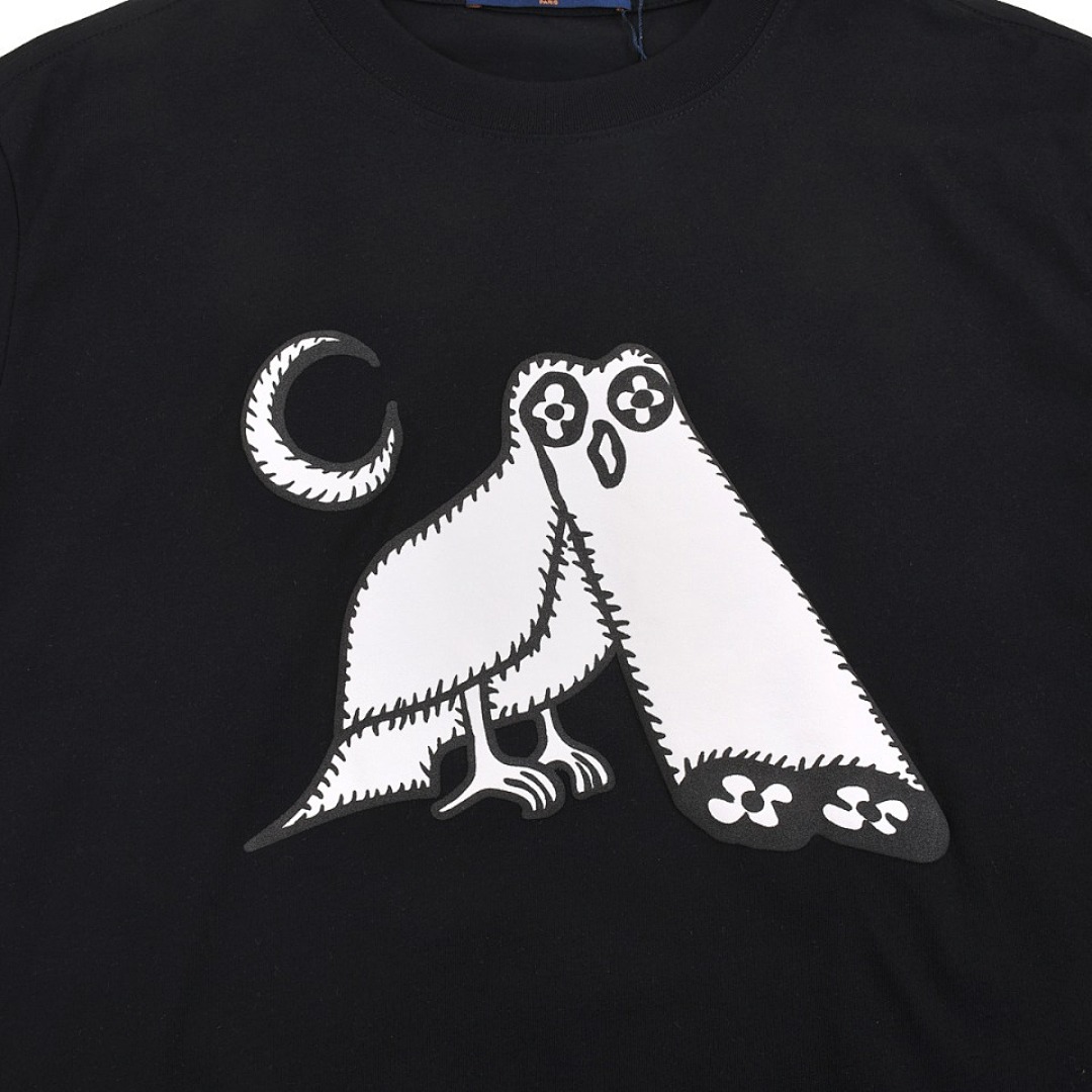 Louis Vuitton T-Shirt Style 471 detail view 4