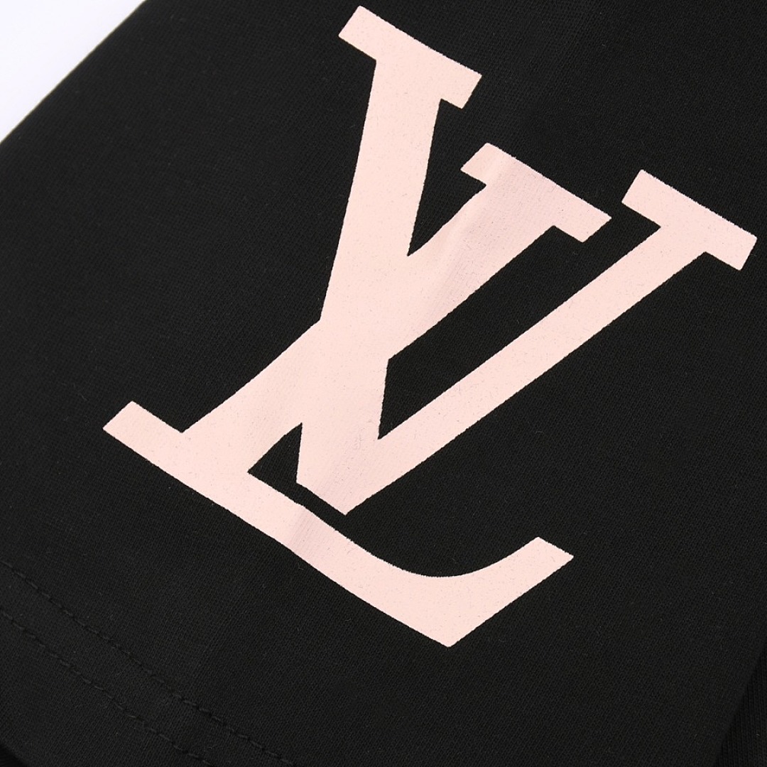 Louis Vuitton T-Shirt Style 504 detail view 2