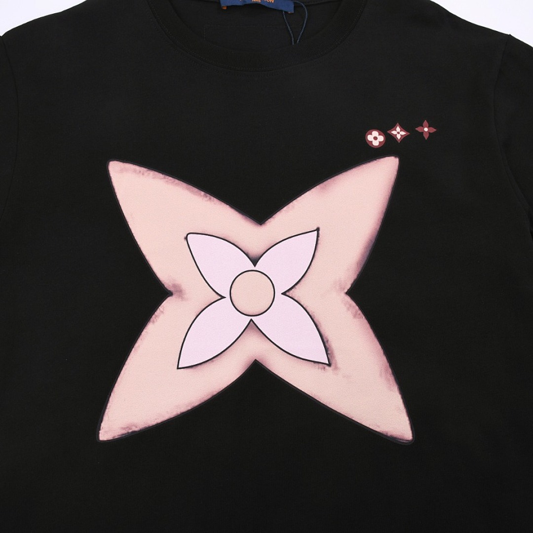 Louis Vuitton T-Shirt Style 504 detail view 5
