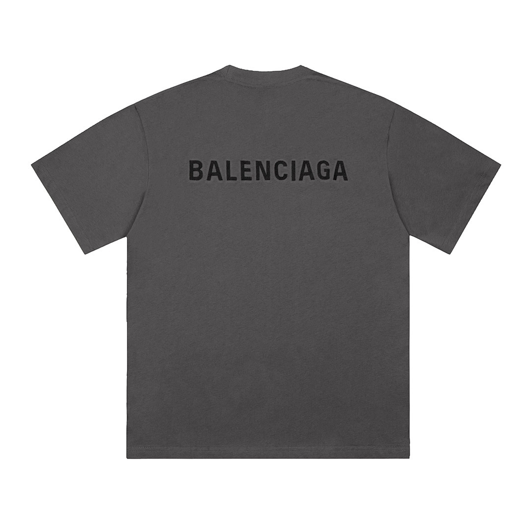 Balenciaga T-Shirt Style 638 main view