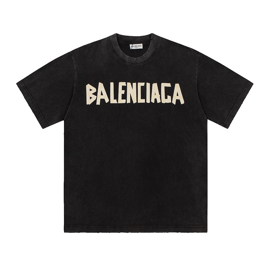 Balenciaga T-Shirt Style 645 detail view 1