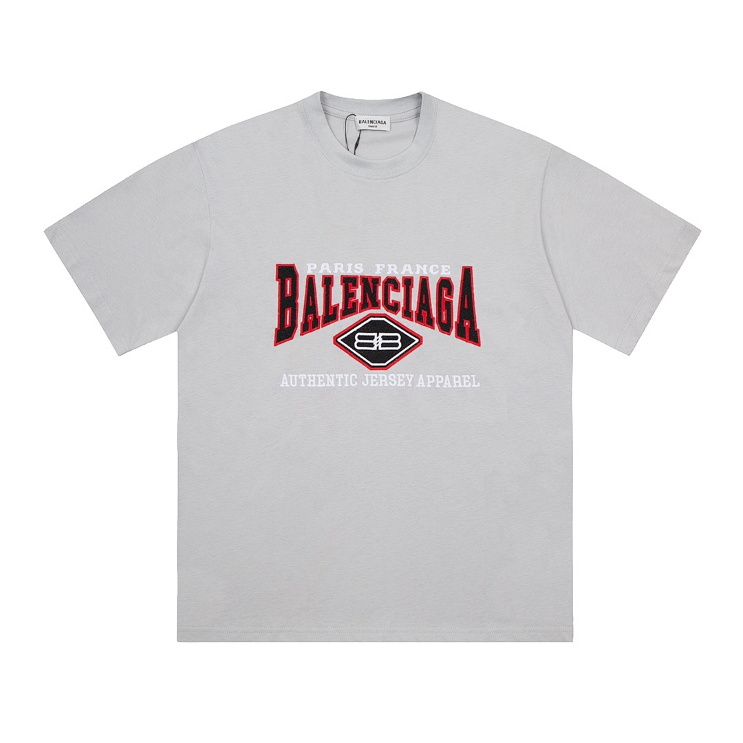 Balenciaga T-Shirt Style 694 main view