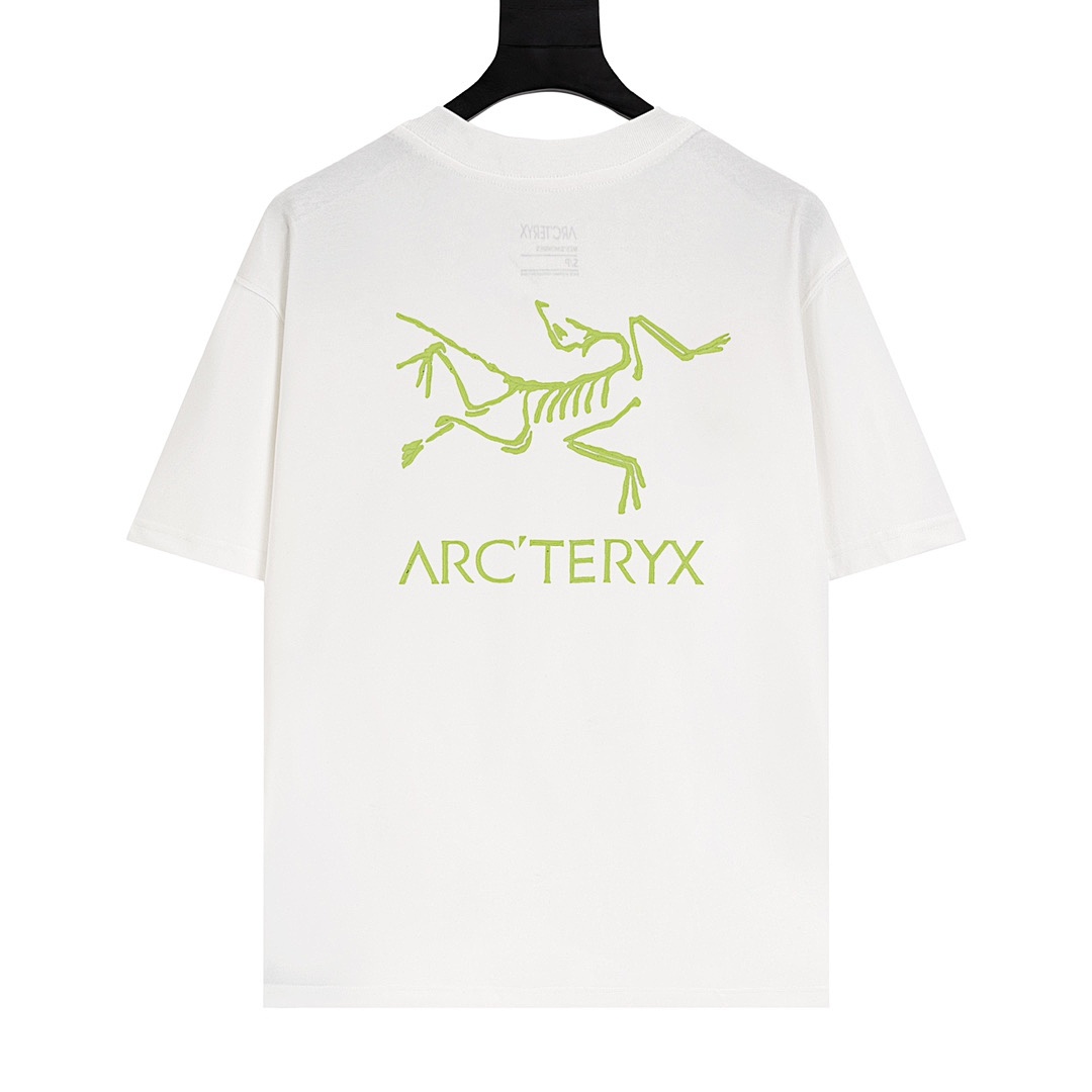 Arc'teryx T-Shirt Style 033 detail view 1