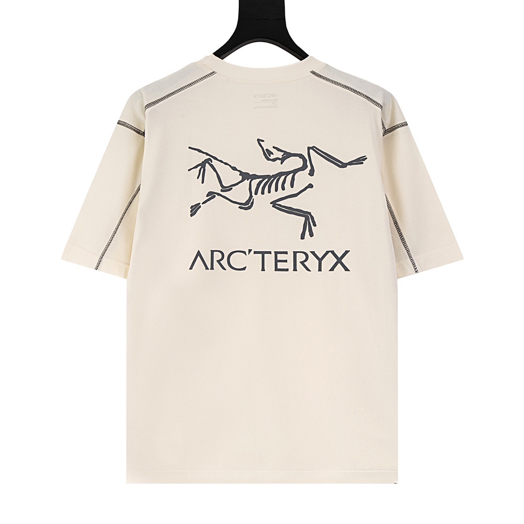 Arc'teryx T-Shirt Style 040 detail view 1