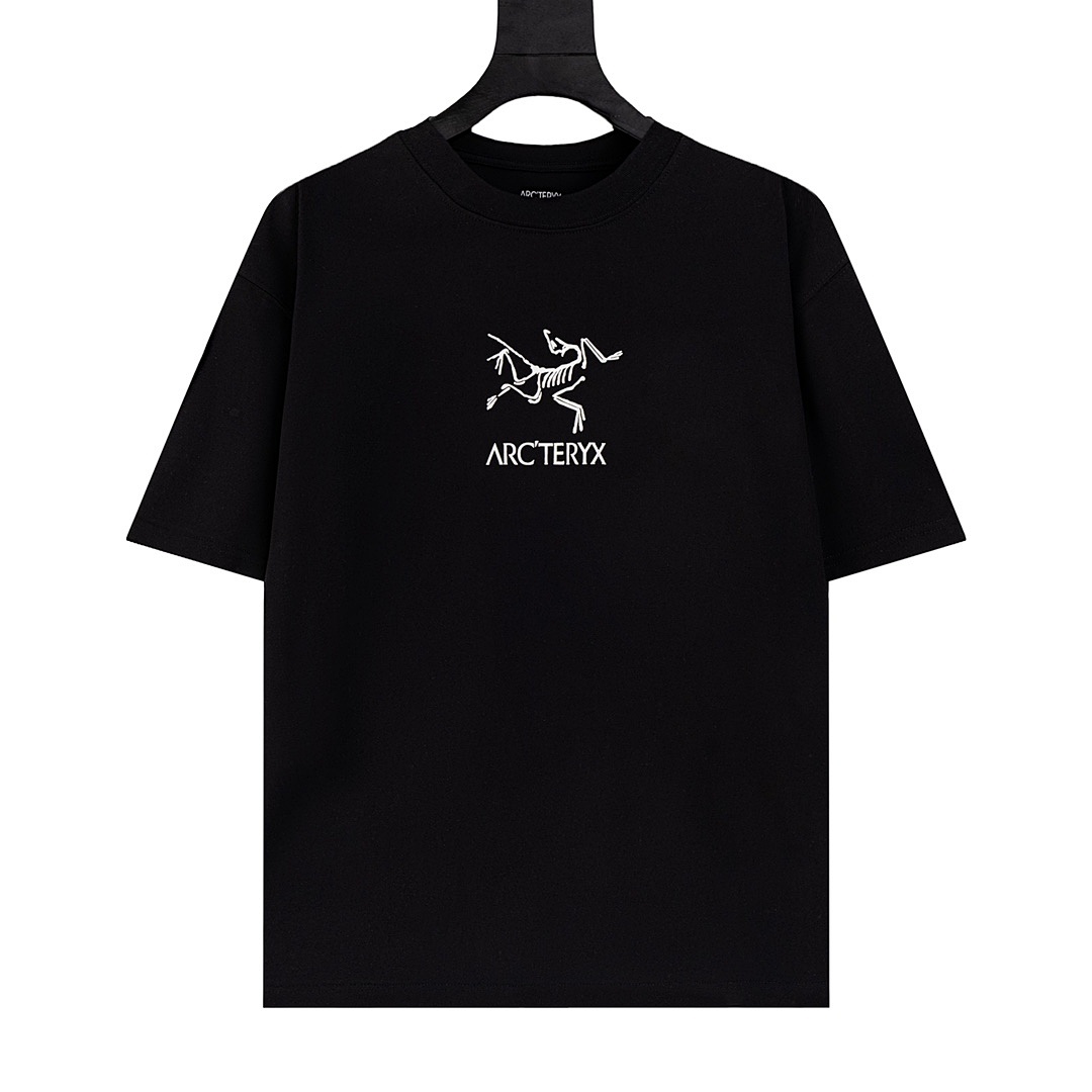 Arc'teryx T-Shirt Style 065 detail view 1