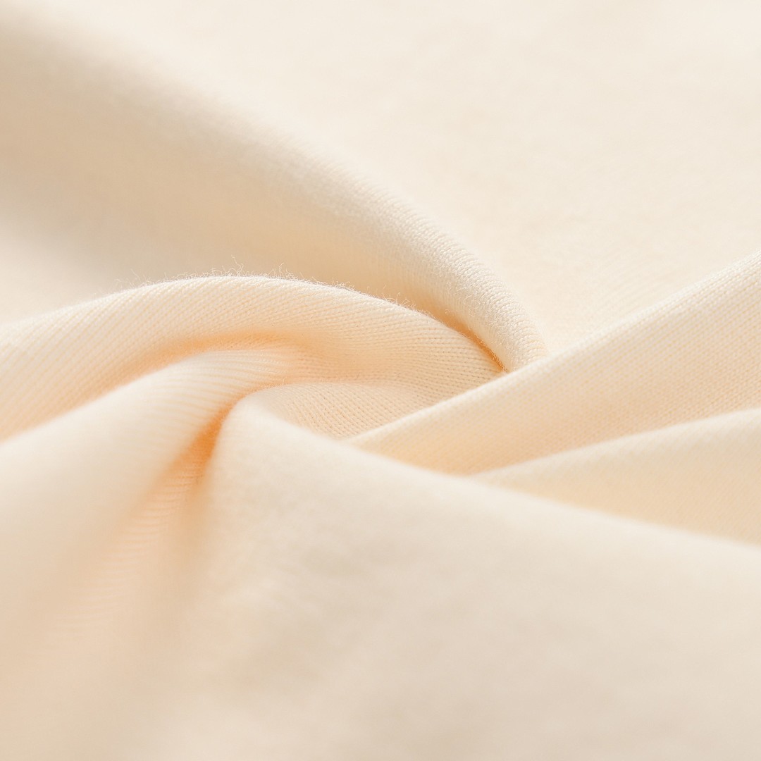 Rhude T-Shirt Style 132 detail view 6