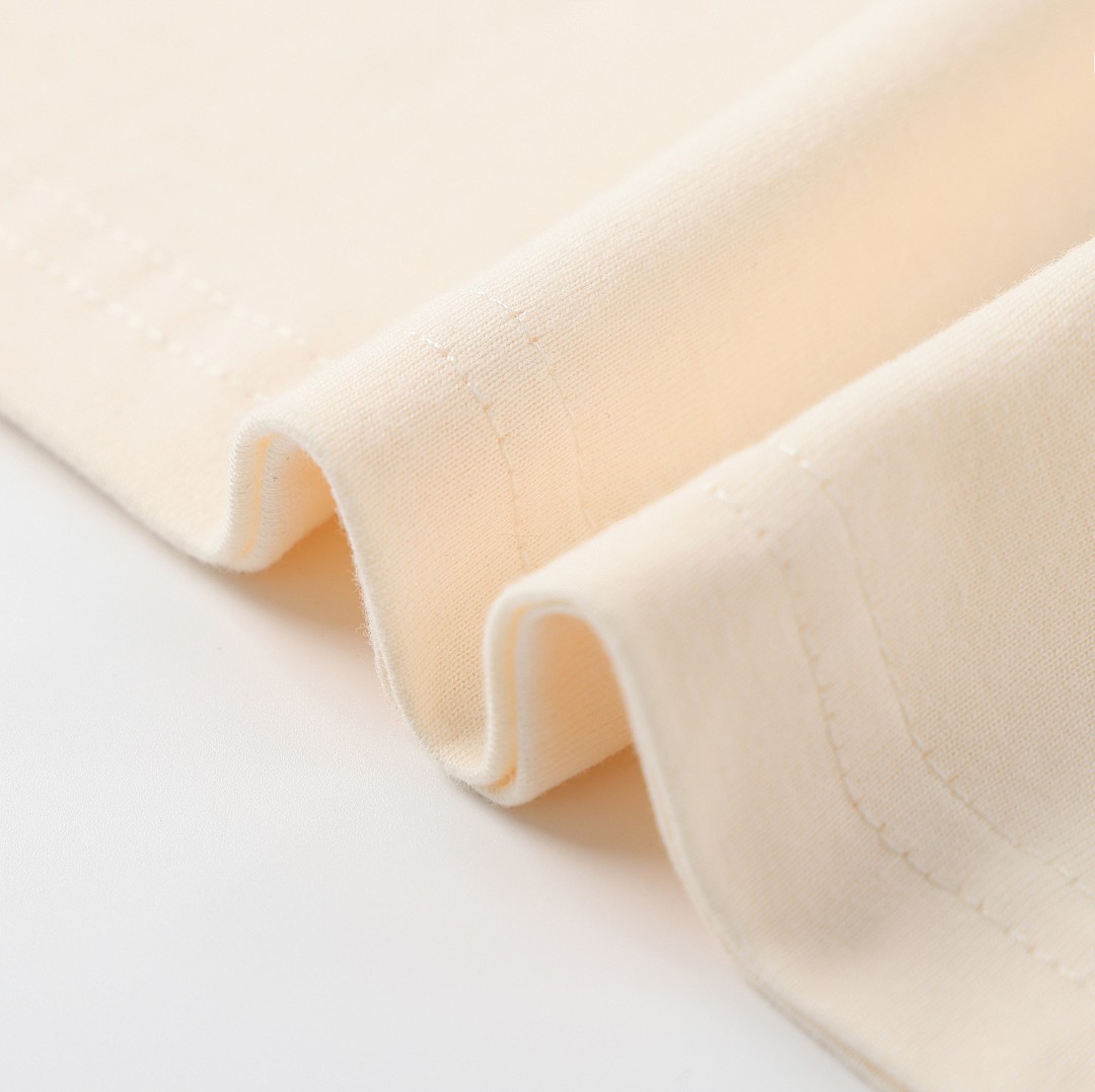Rhude T-Shirt Style 136 detail view 3