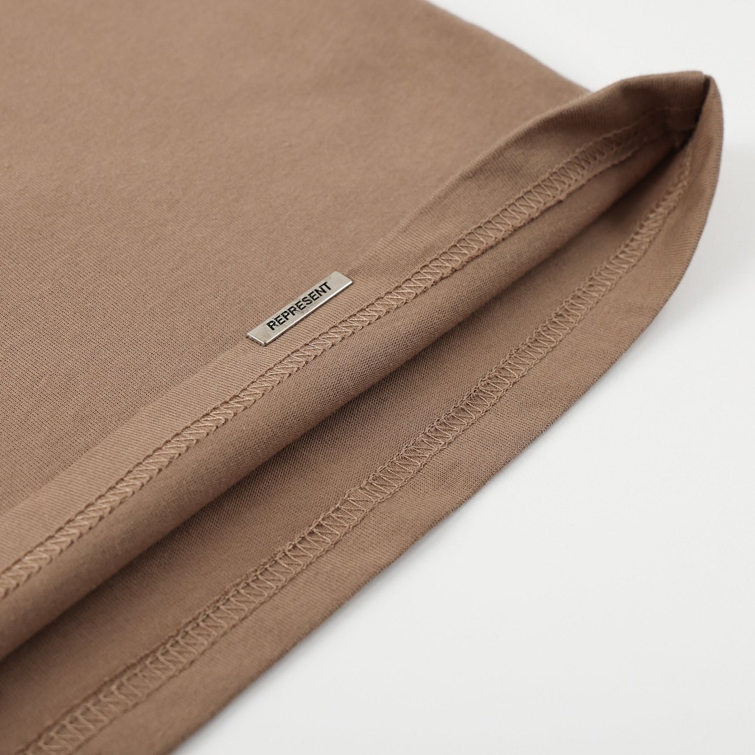 Rhude T-Shirt Style 146 detail view 2