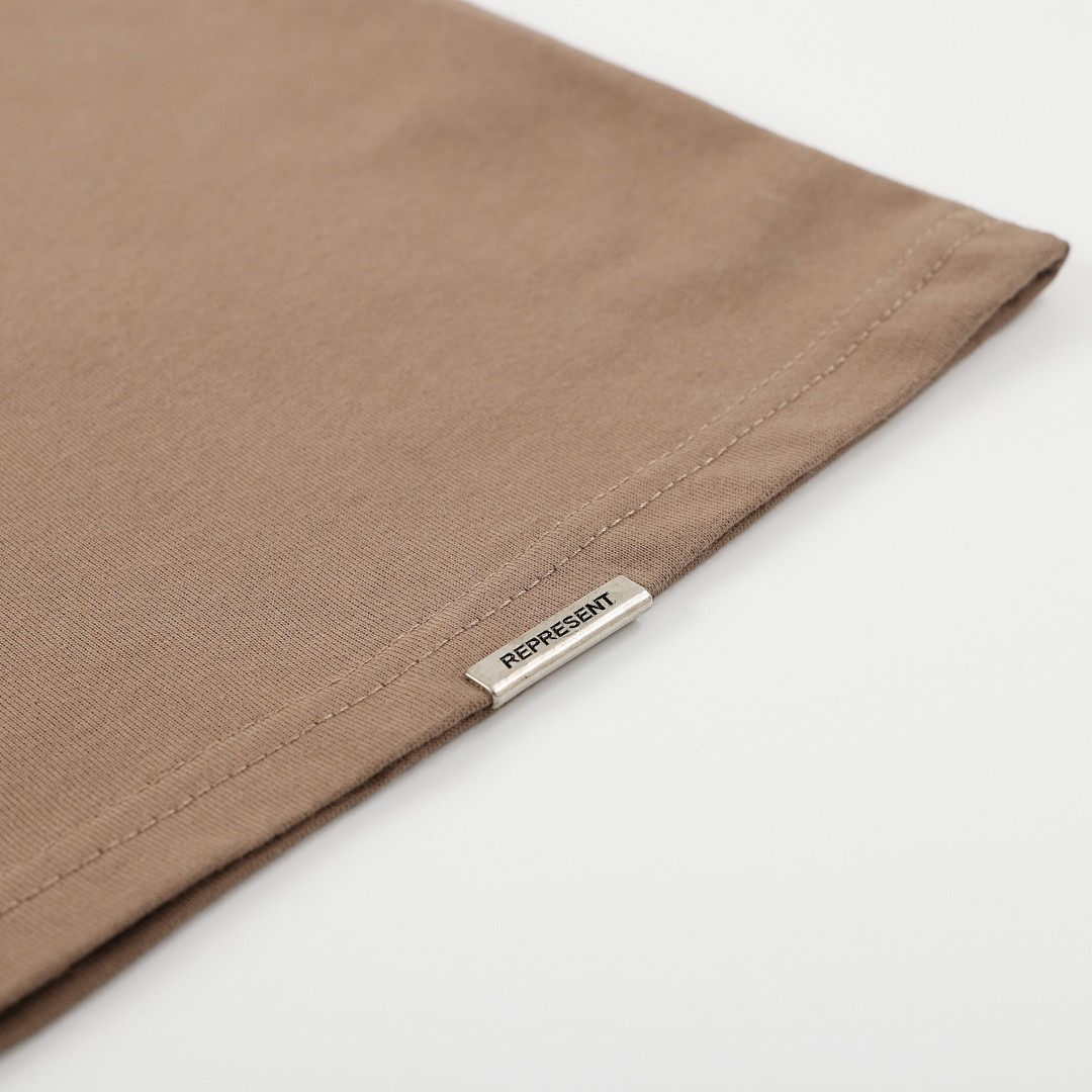 Rhude T-Shirt Style 146 detail view 3
