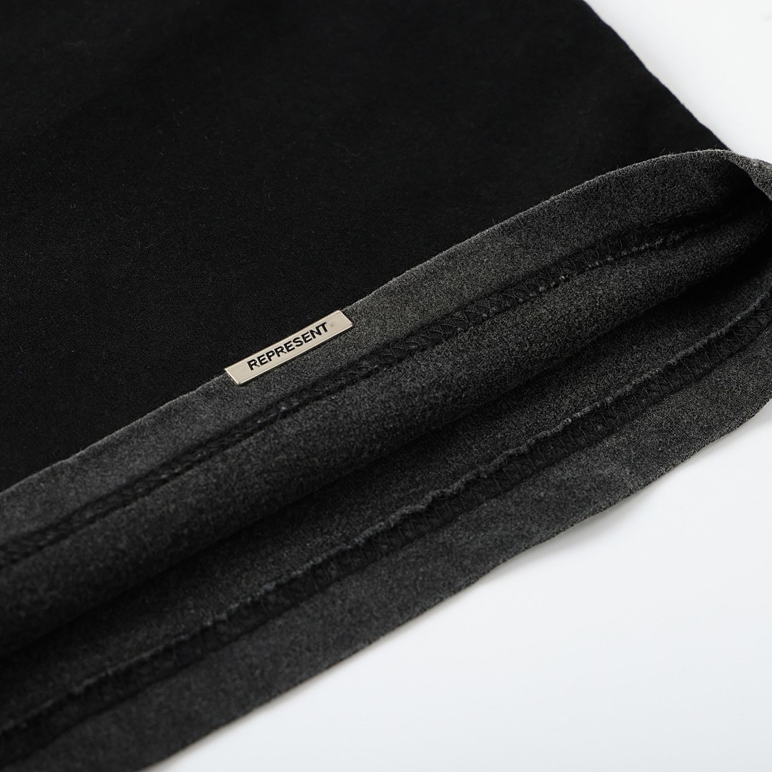 Rhude T-Shirt Style 147 detail view 1