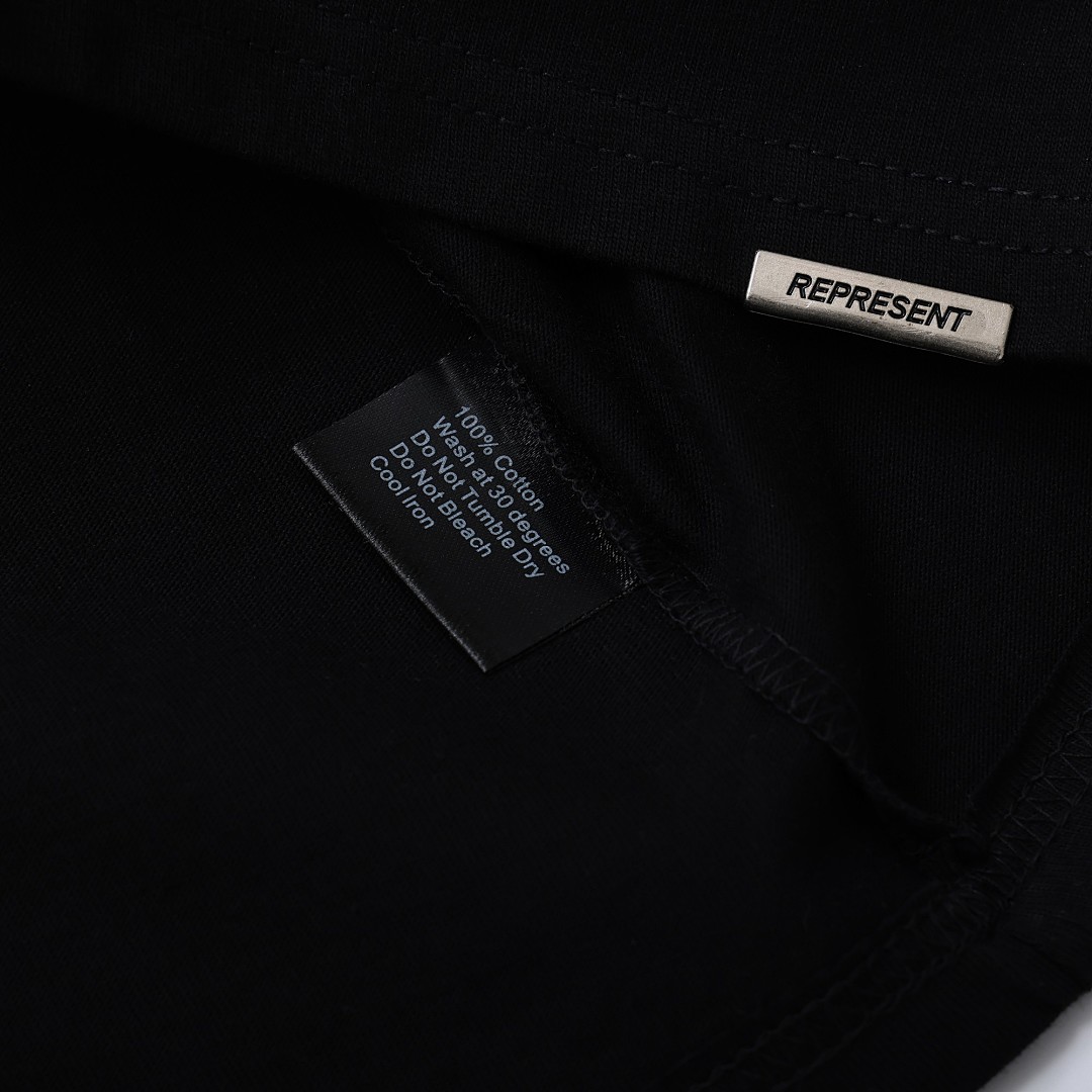 Rhude T-Shirt Style 149 detail view 1
