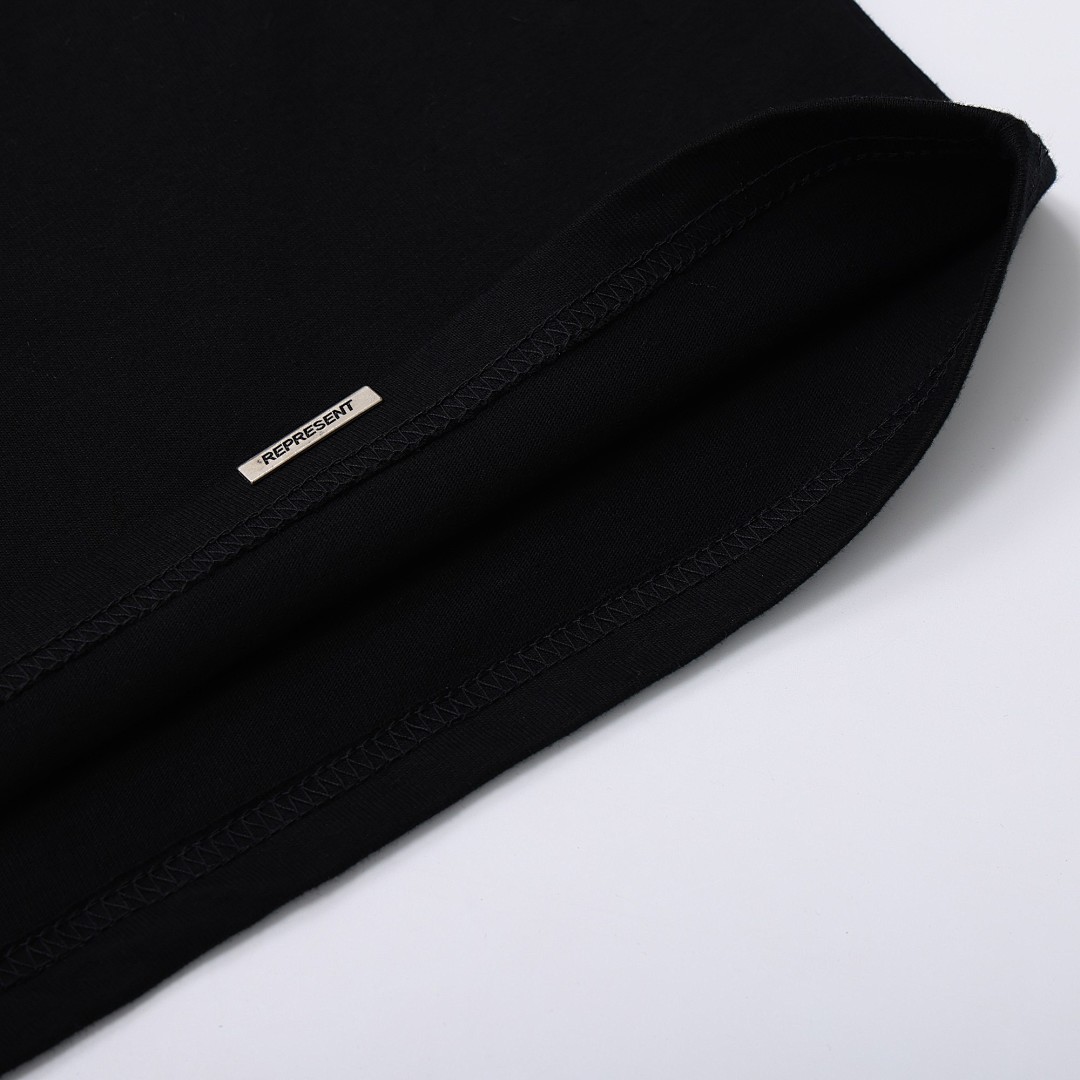 Rhude T-Shirt Style 151 detail view 1