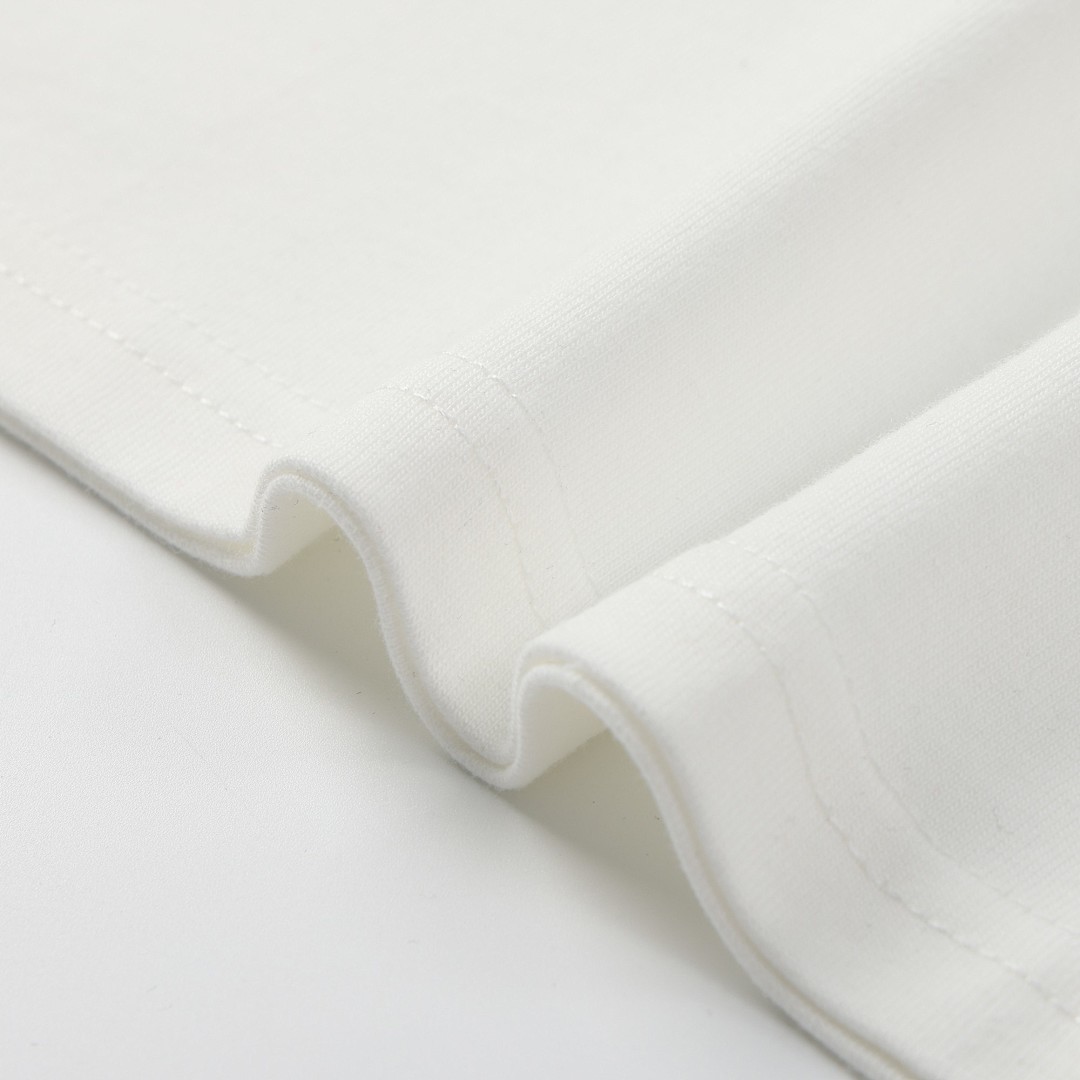 Noah T-Shirt Style 062 detail view 2