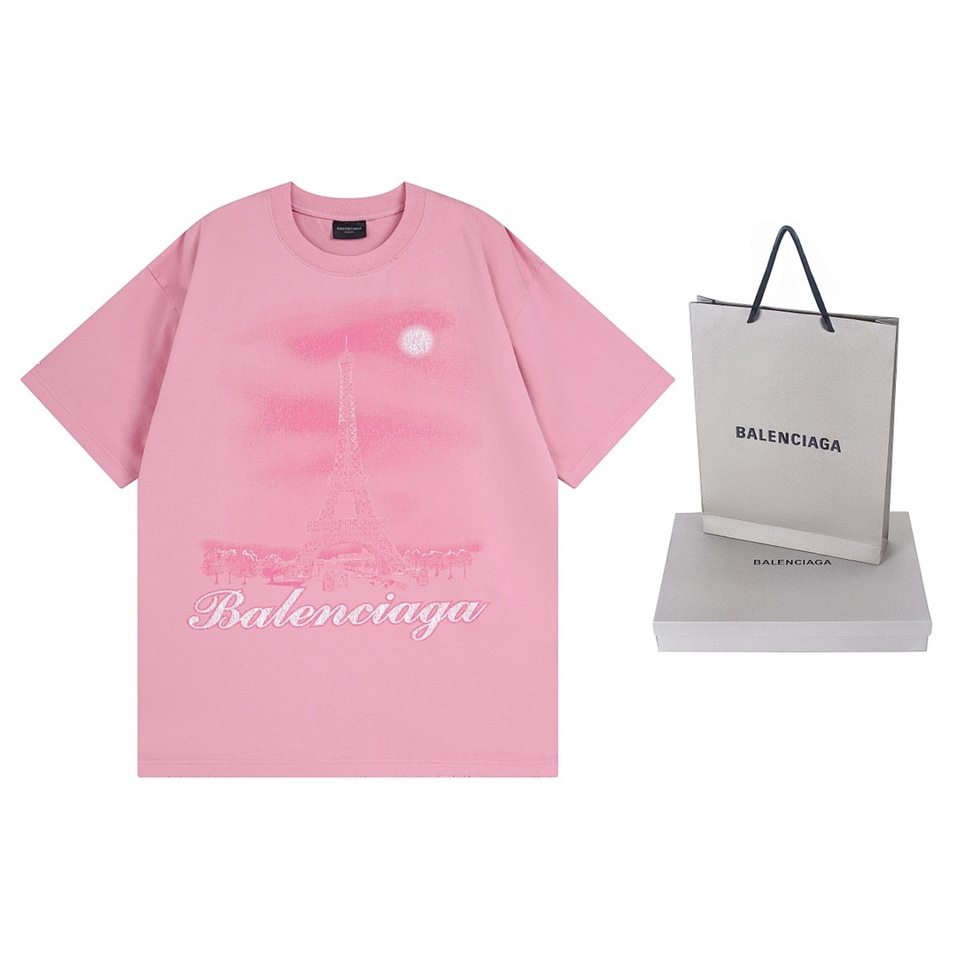 Balenciaga T-Shirt Style 710 detail view 1