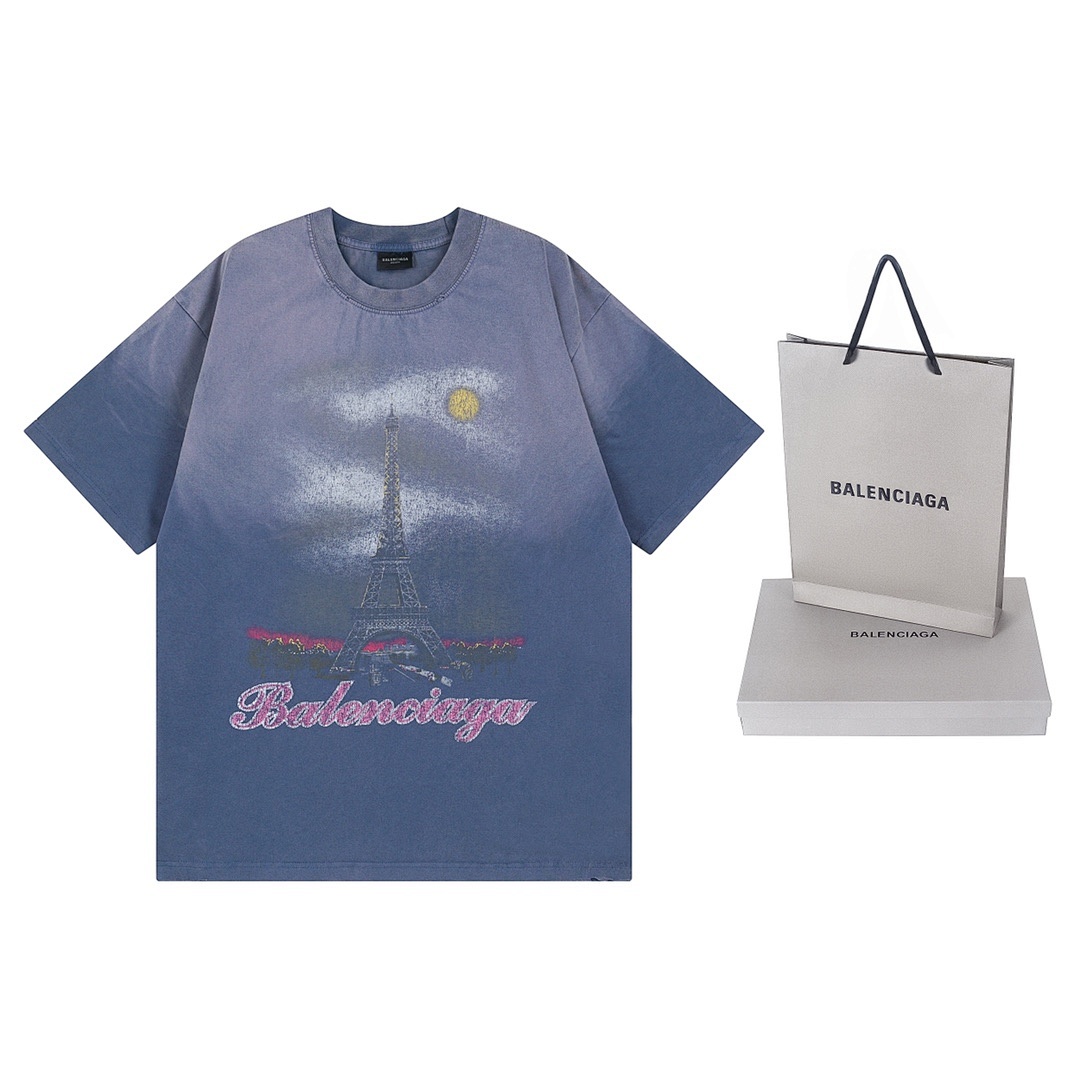 Balenciaga T-Shirt Style 713 detail view 1