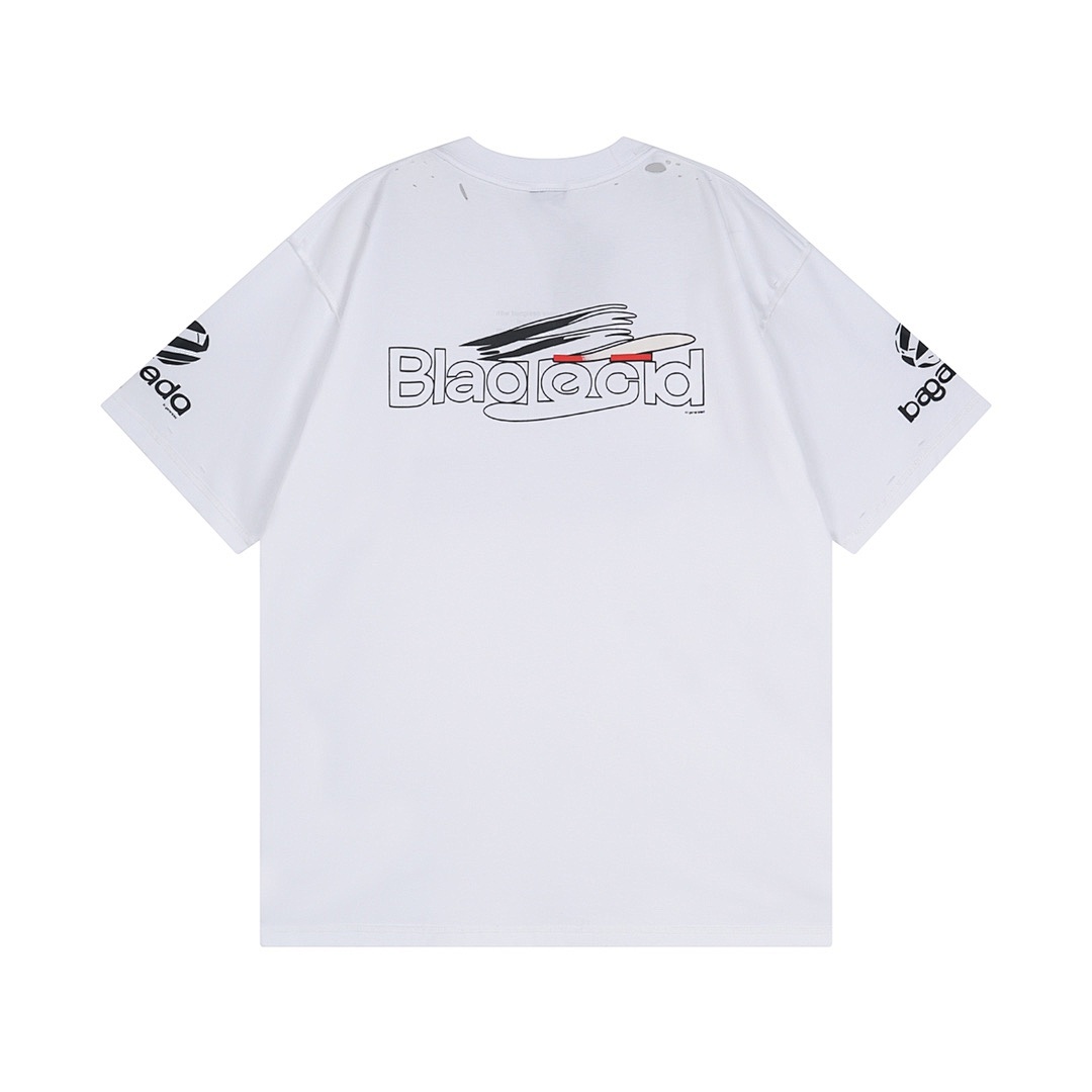 Balenciaga T-Shirt Style 721 detail view 1