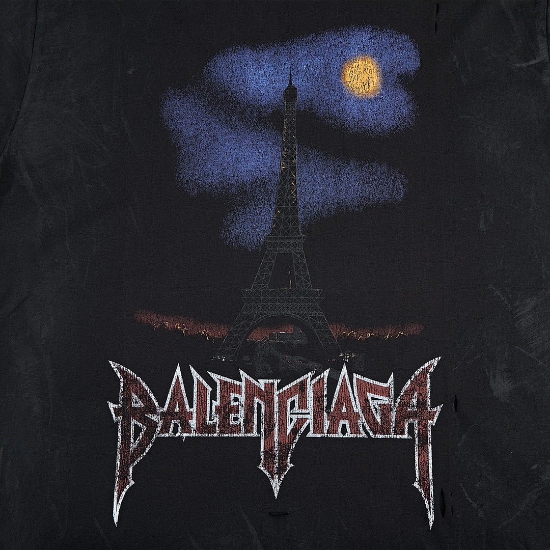 Balenciaga T-Shirt Style 730 detail view 1