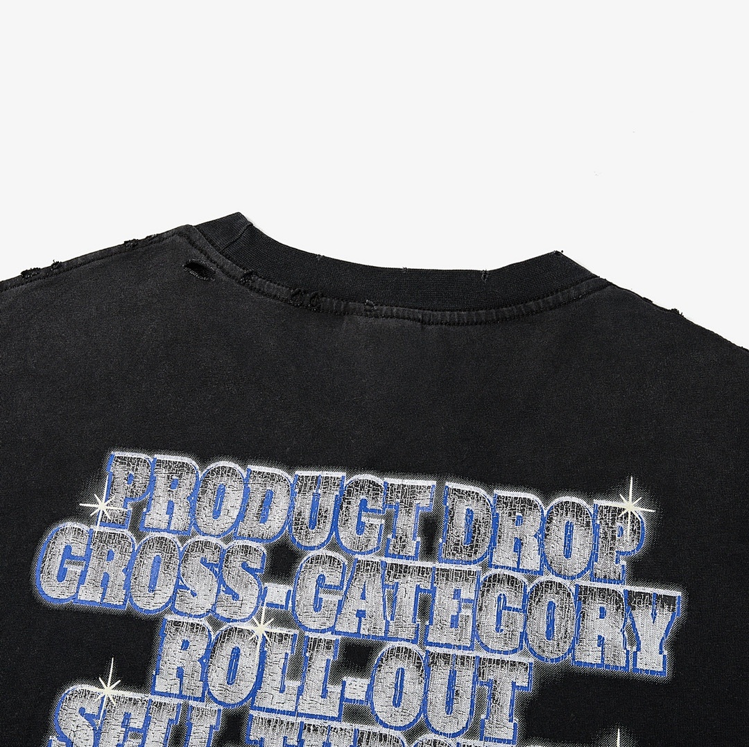 Balenciaga T-Shirt Style 731 detail view 4