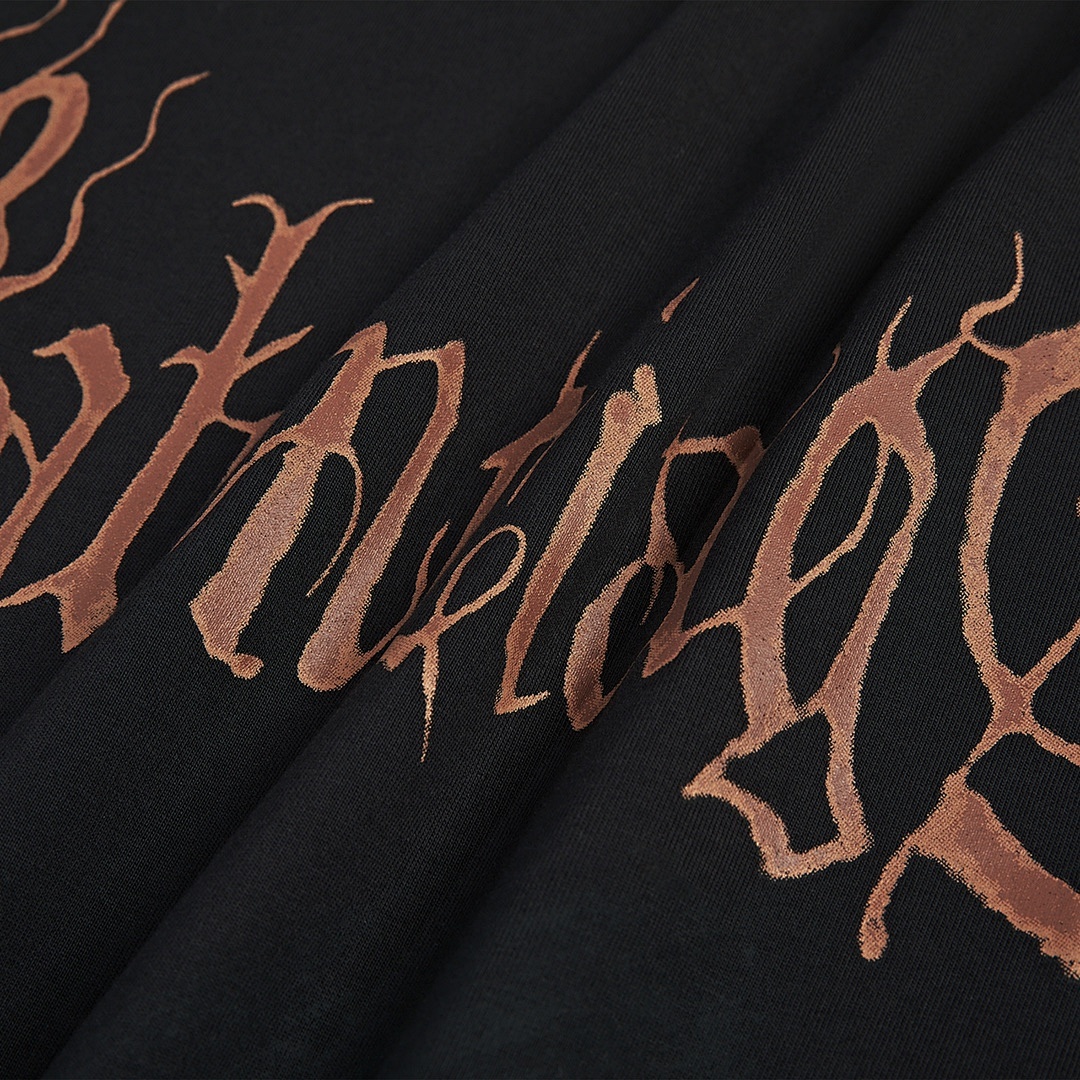 Balenciaga T-Shirt Style 734 detail view 1