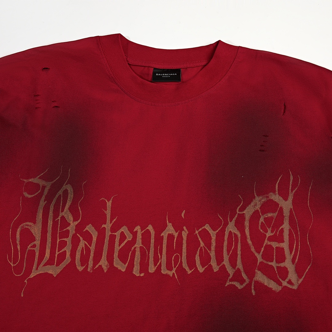 Balenciaga T-Shirt Style 735 detail view 1