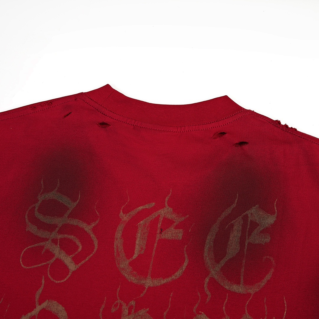 Balenciaga T-Shirt Style 735 detail view 2