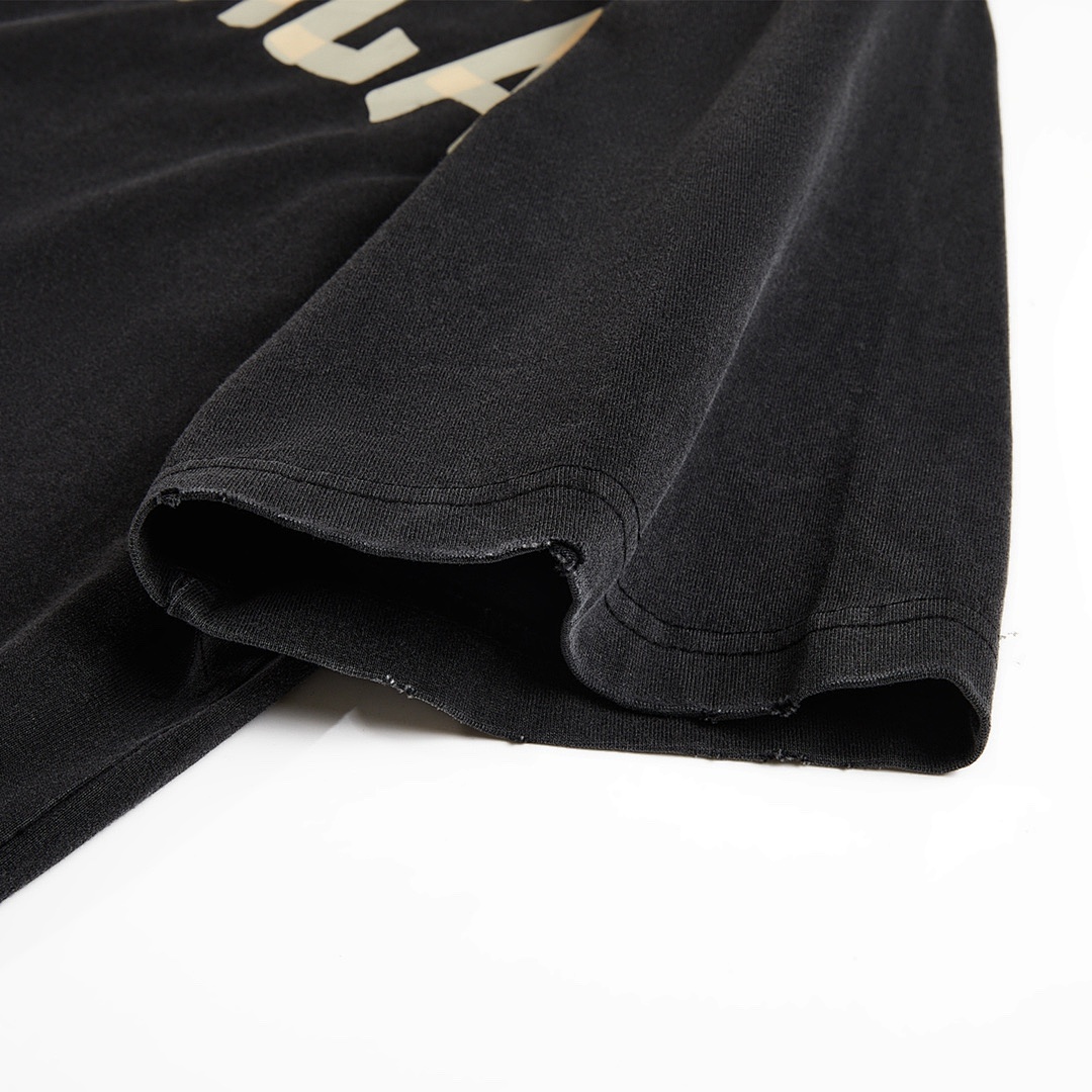 Balenciaga T-Shirt Style 740 detail view 6