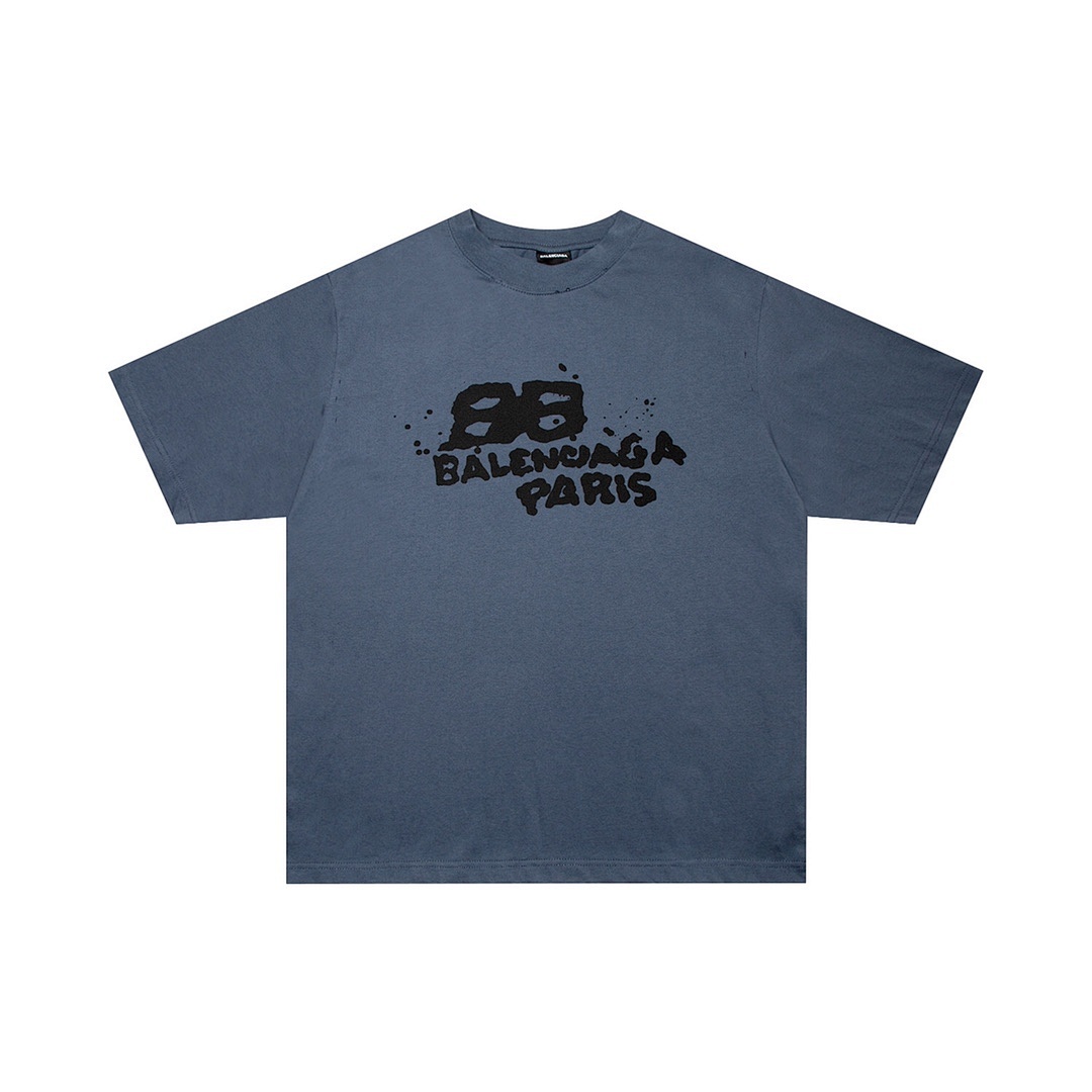 Balenciaga T-Shirt Style 745 main view