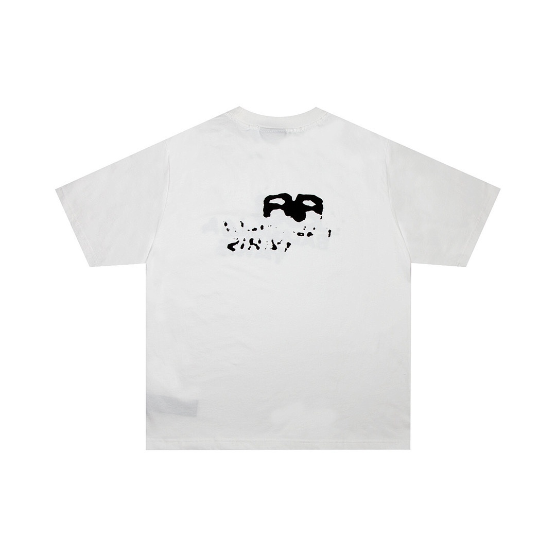 Balenciaga T-Shirt Style 747 detail view 1