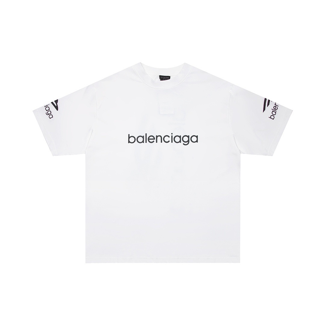 Balenciaga T-Shirt Style 769 detail view 1