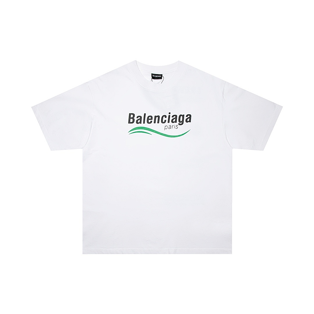 Balenciaga T-Shirt Style 782 detail view 1