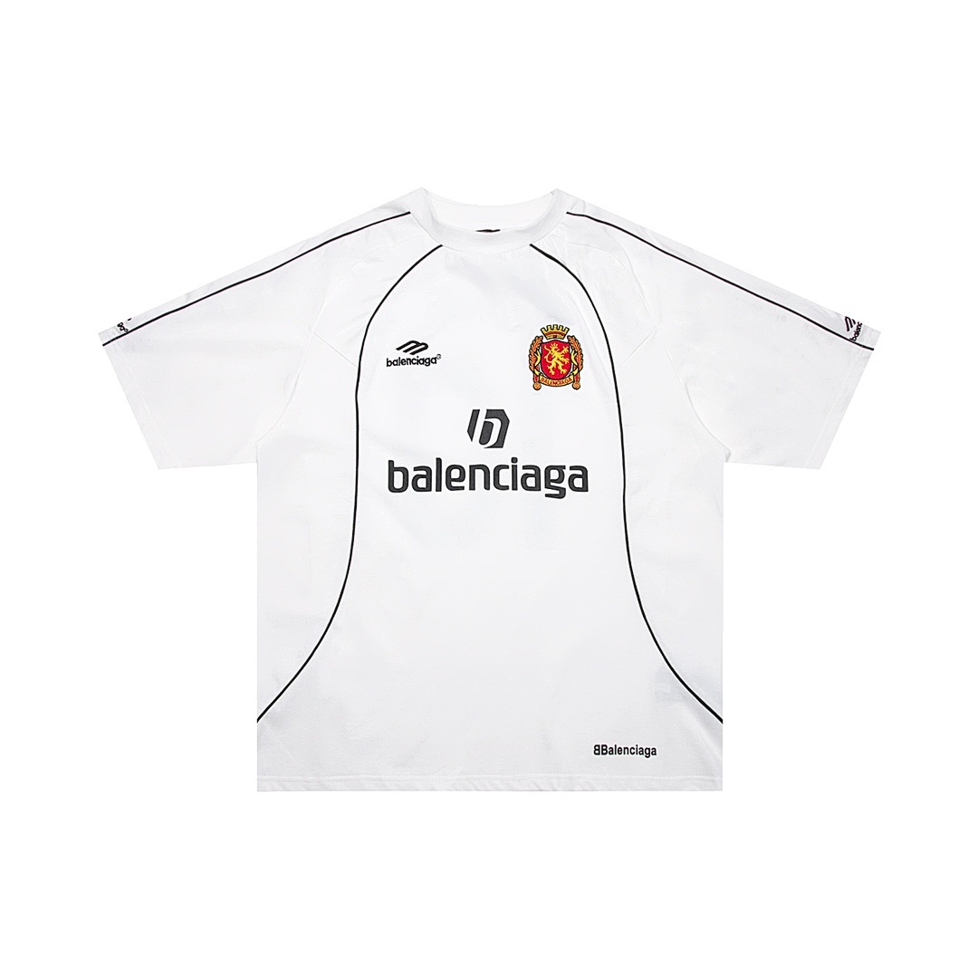 Balenciaga T-Shirt Style 794 detail view 1