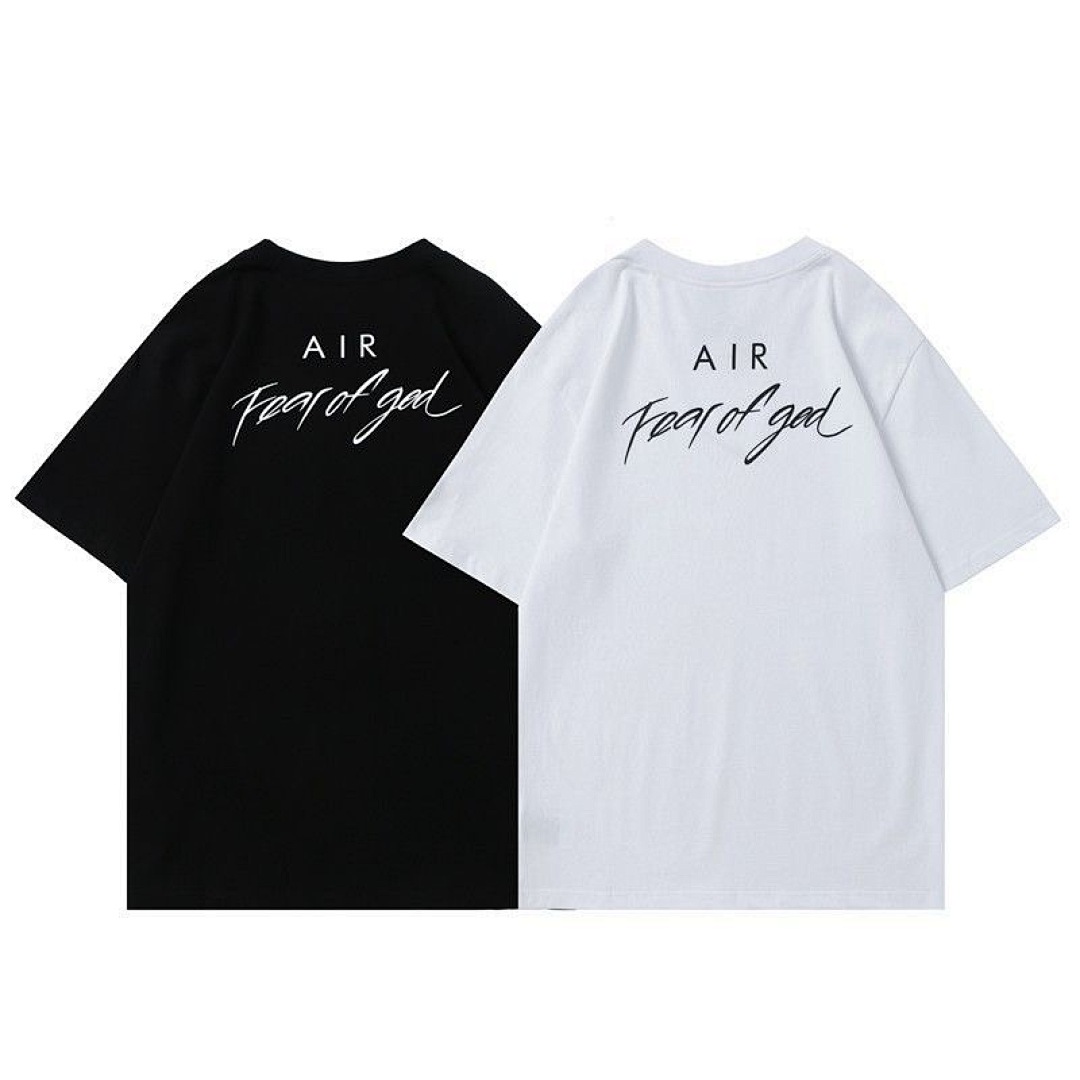 Fear of God T-Shirt Style 060 detail view 5