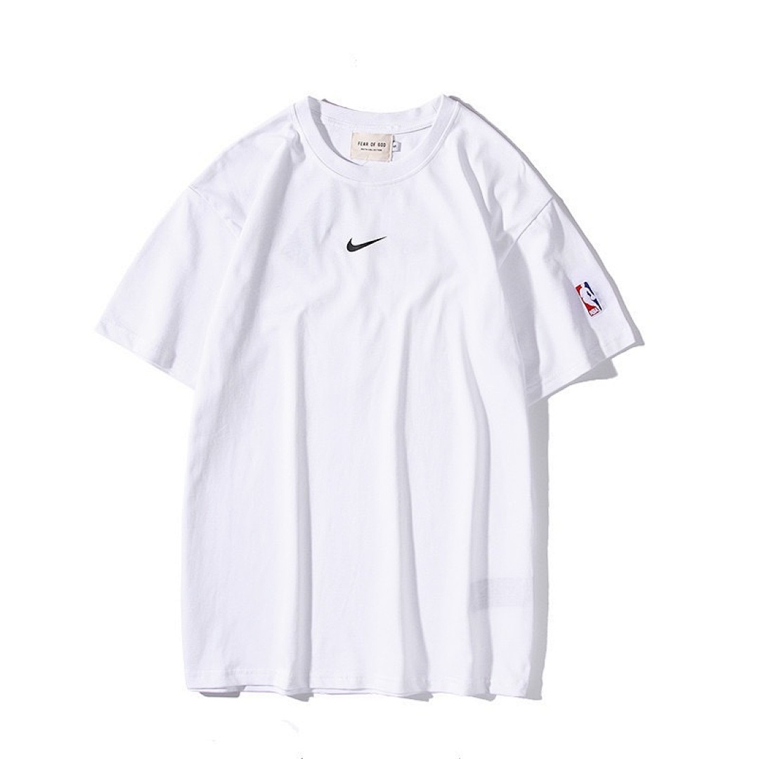 Fear of God T-Shirt Style 060 detail view 6