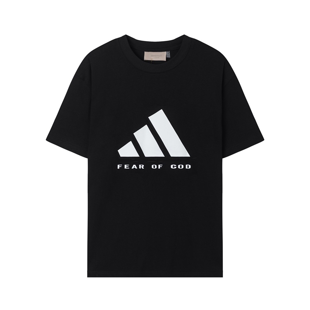 Fear of God T-Shirt Style 064 detail view 1