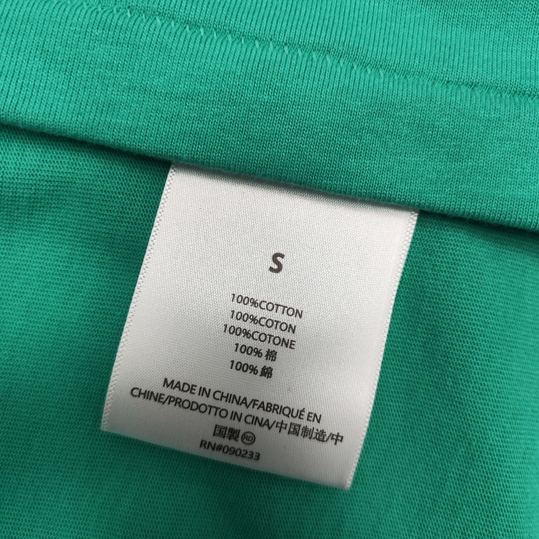 Fear of God T-Shirt Style 071 detail view 3