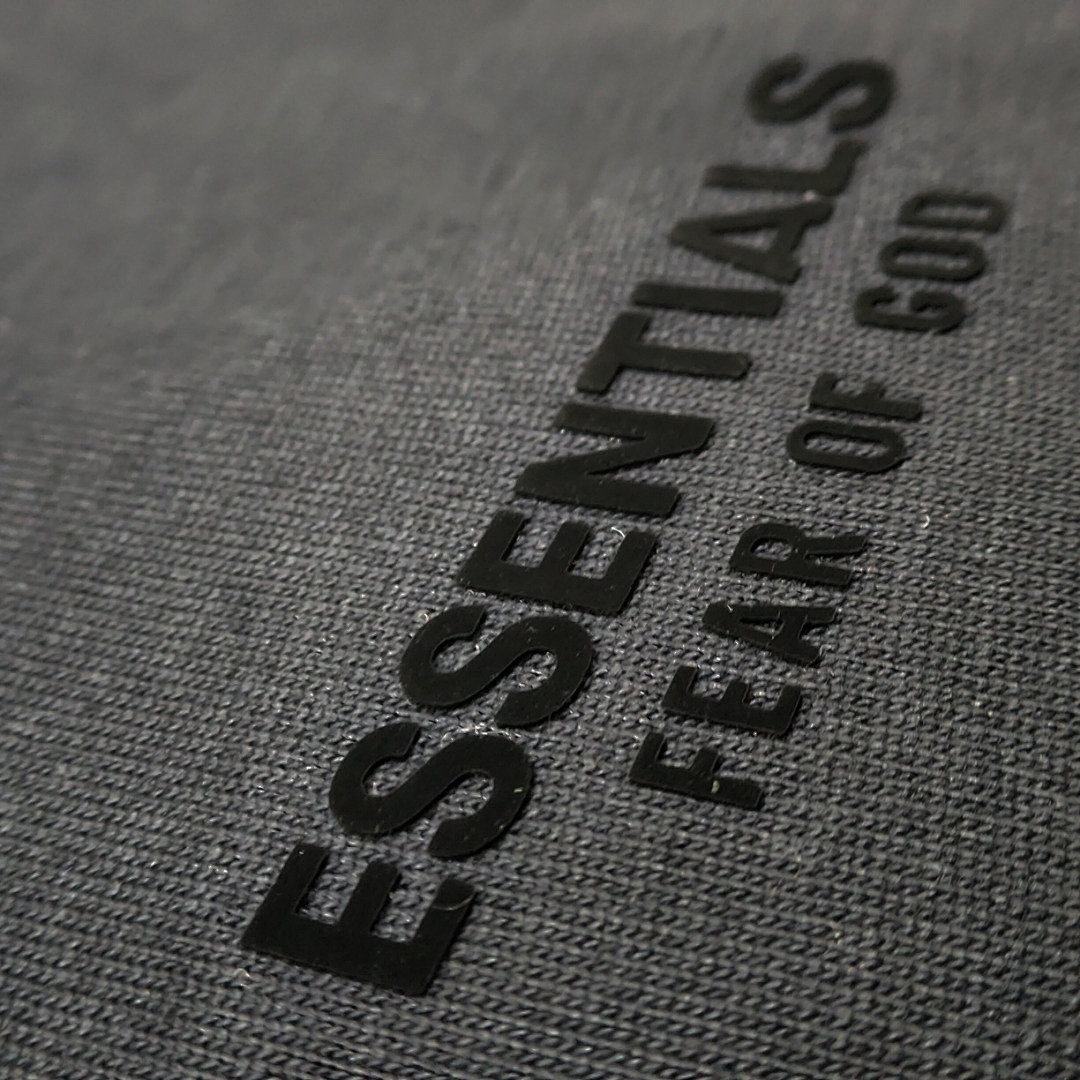 Fear of God T-Shirt Style 072 detail view 6