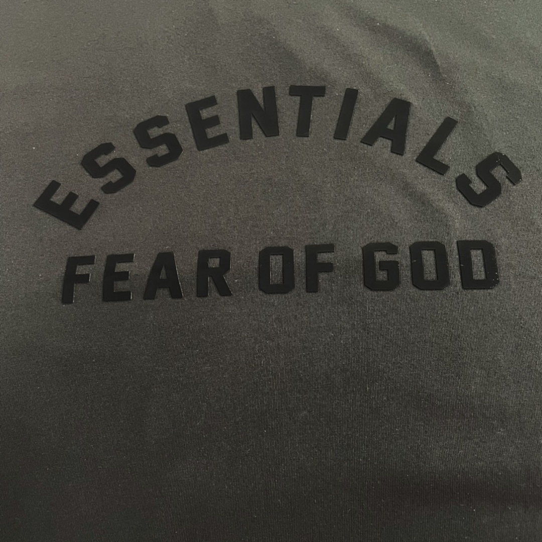 Fear of God T-Shirt Style 077 detail view 1