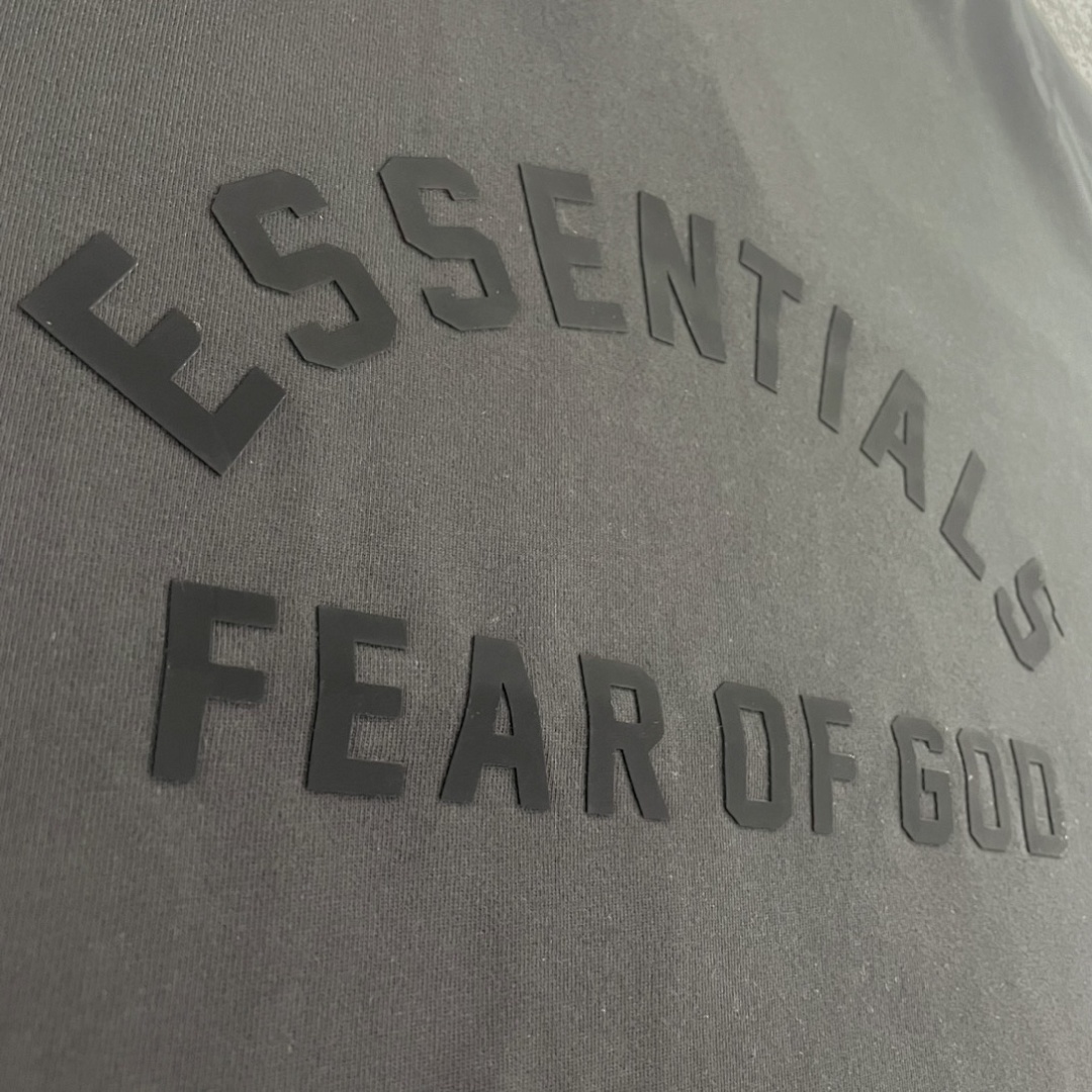 Fear of God T-Shirt Style 077 detail view 2
