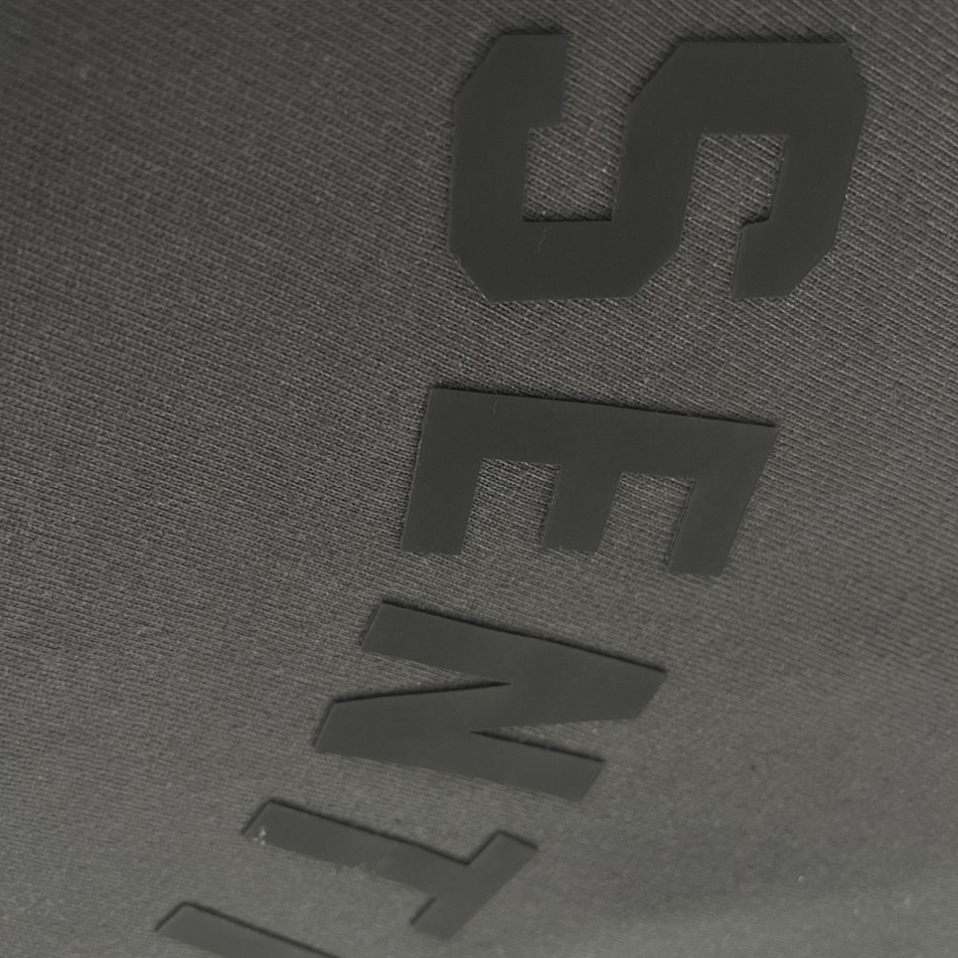 Fear of God T-Shirt Style 077 detail view 6