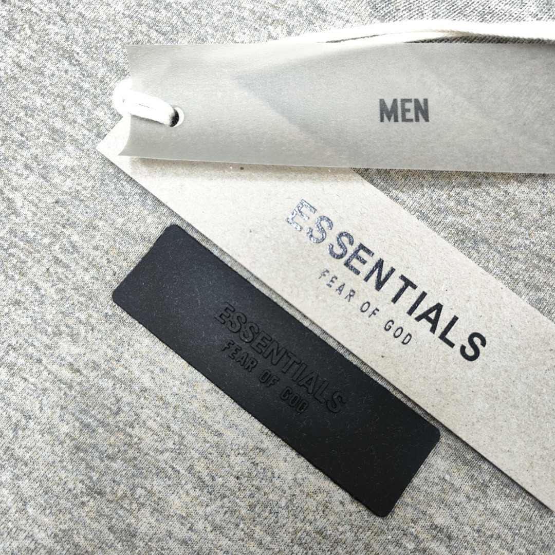 Fear of God T-Shirt Style 079 detail view 2