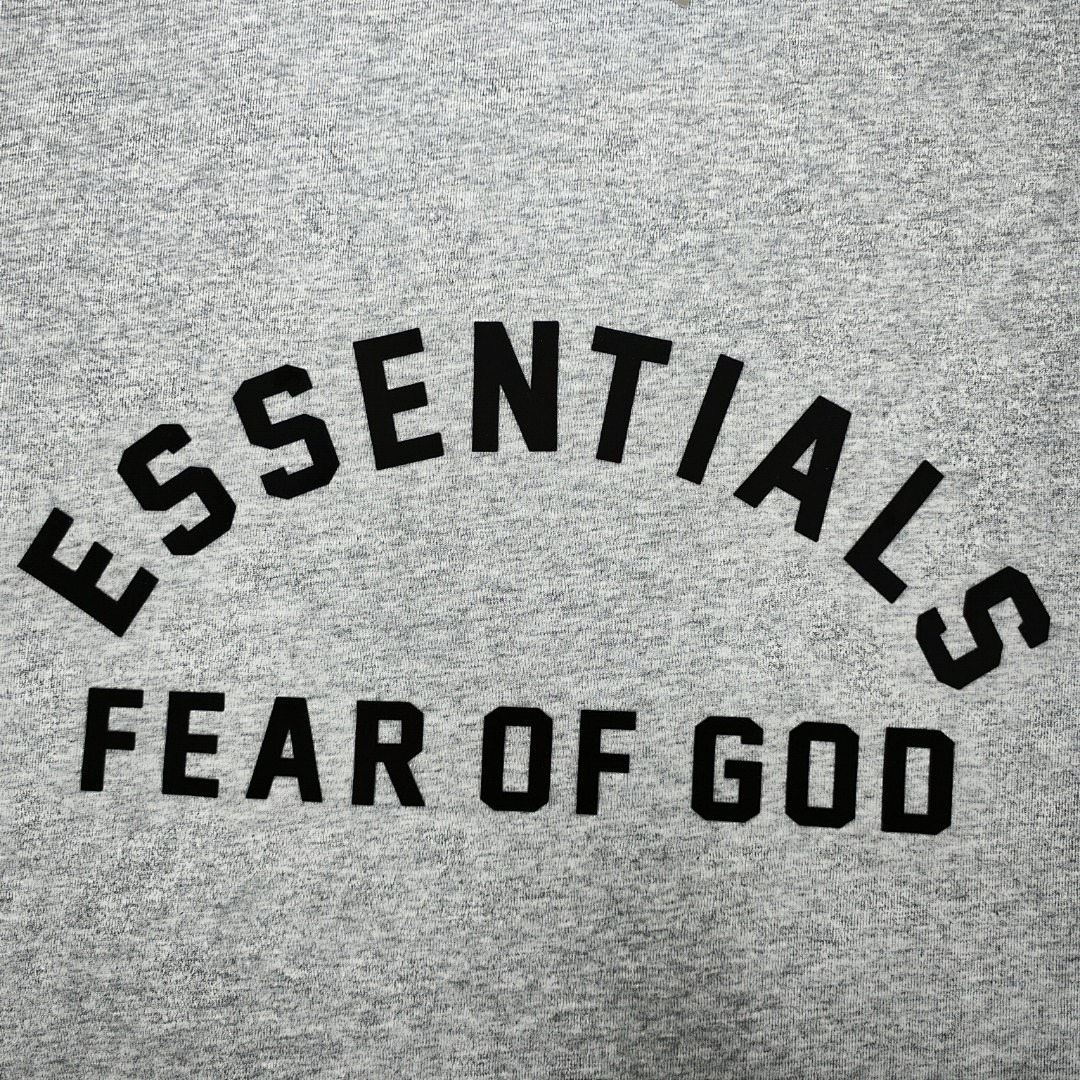 Fear of God T-Shirt Style 080 detail view 1