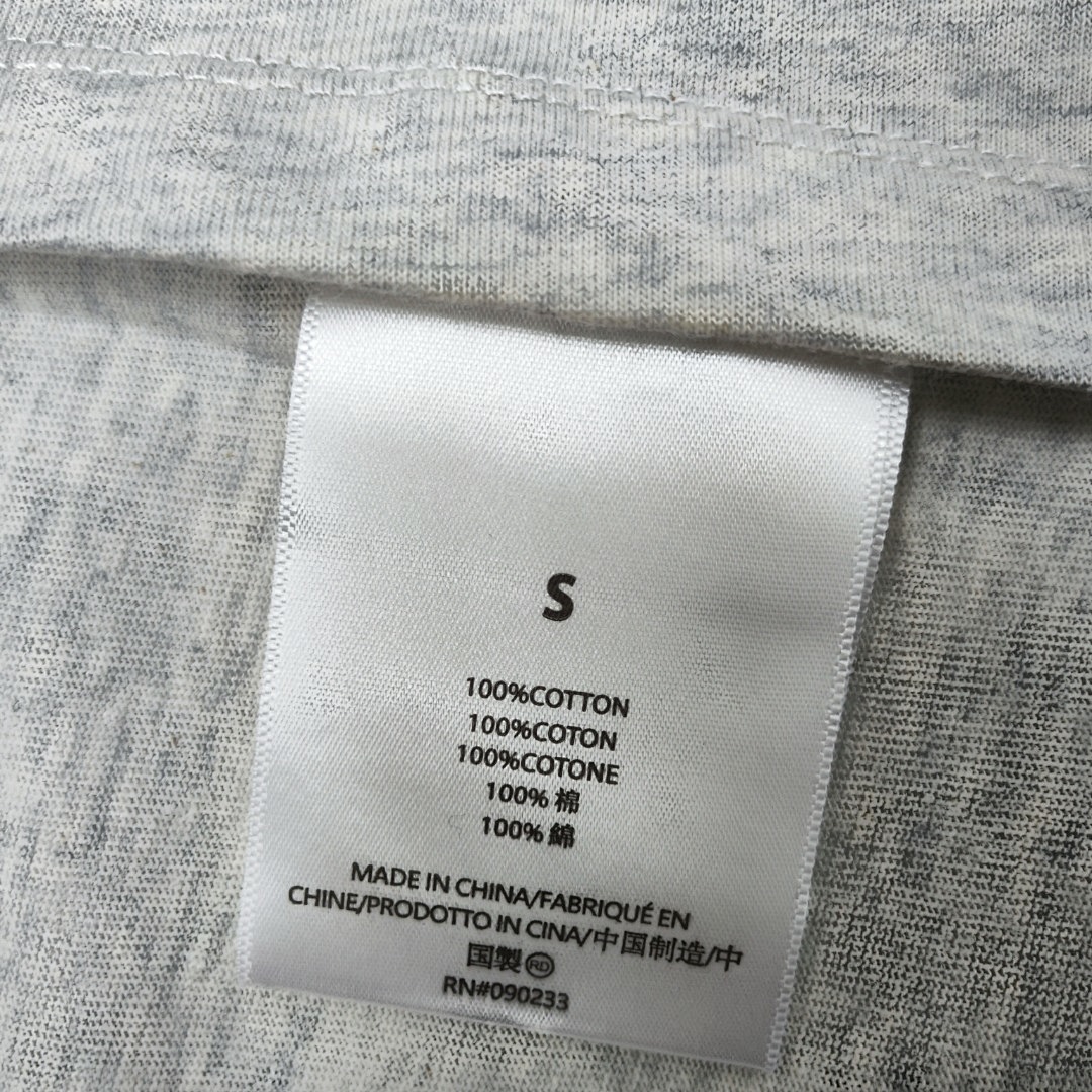 Fear of God T-Shirt Style 081 detail view 1