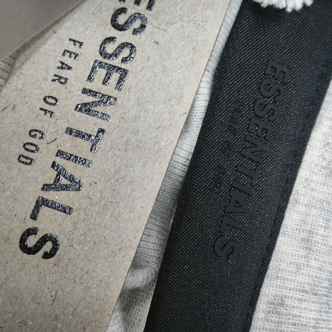 Fear of God T-Shirt Style 081 detail view 2