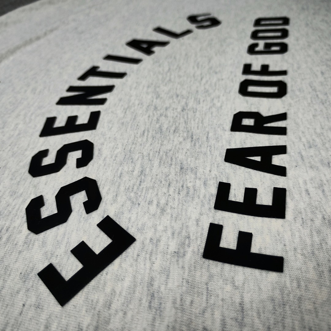 Fear of God T-Shirt Style 081 detail view 3