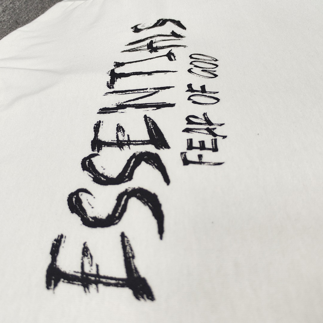 Fear of God T-Shirt Style 085 detail view 6
