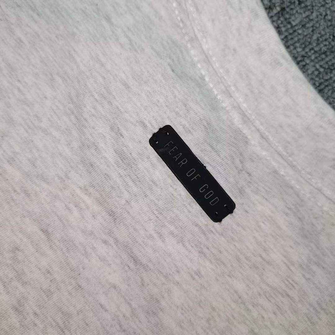 Fear of God T-Shirt Style 088 detail view 6