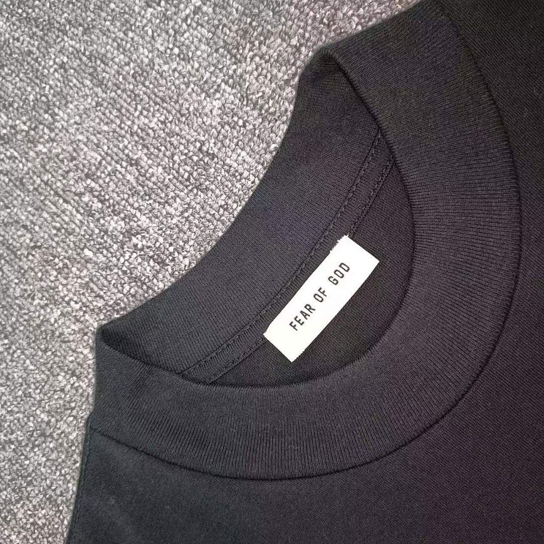 Fear of God T-Shirt Style 090 detail view 2